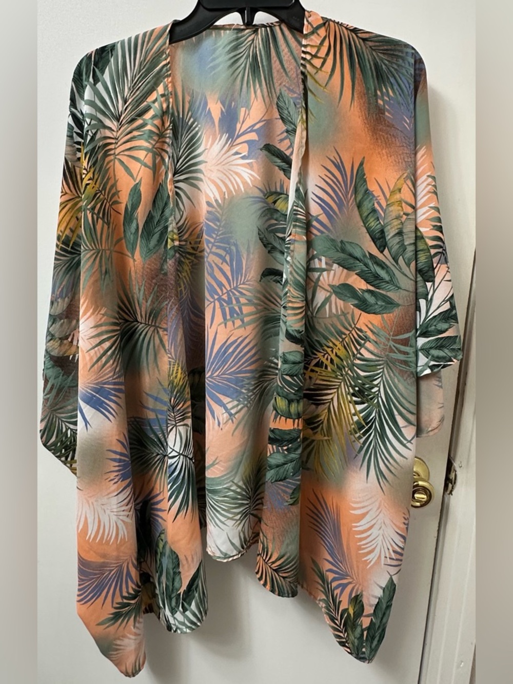 Boutique Tropical Palm Print Lightweight Kimono